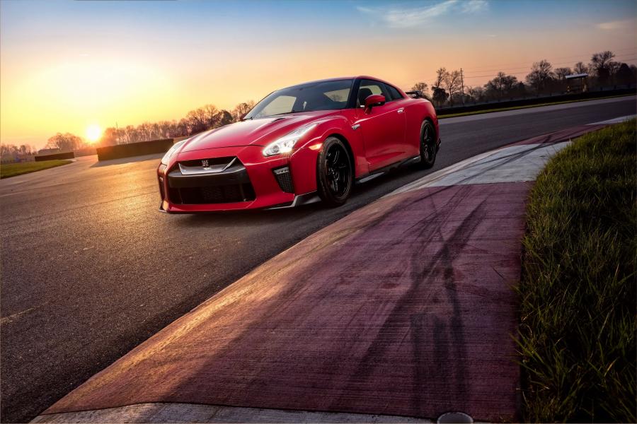  Nissan GT-R Track Edition (R35) 2017 года  (NA) (фото 7 из 45)